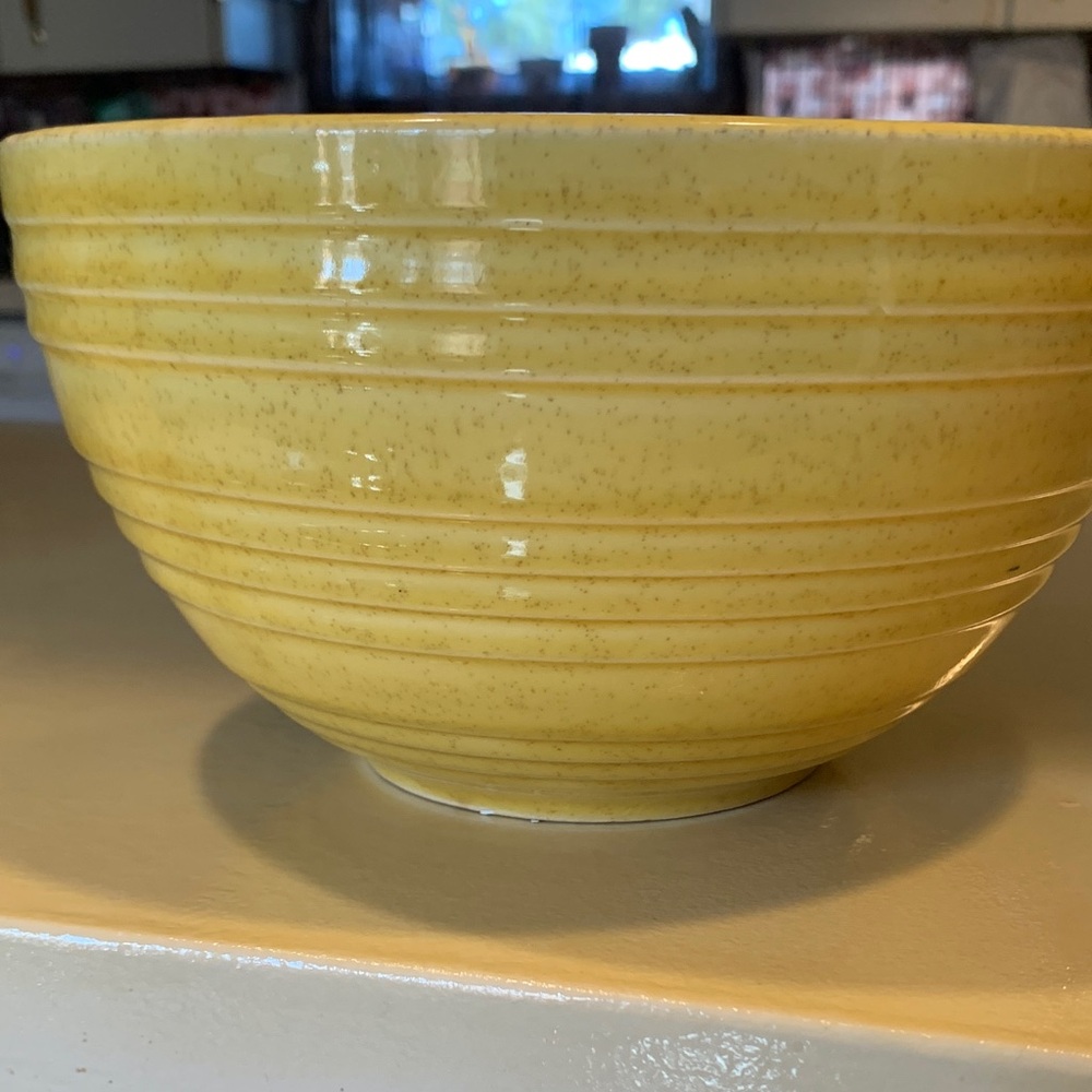 McCoy vintage Yellow Speckled Ceramic Bowl